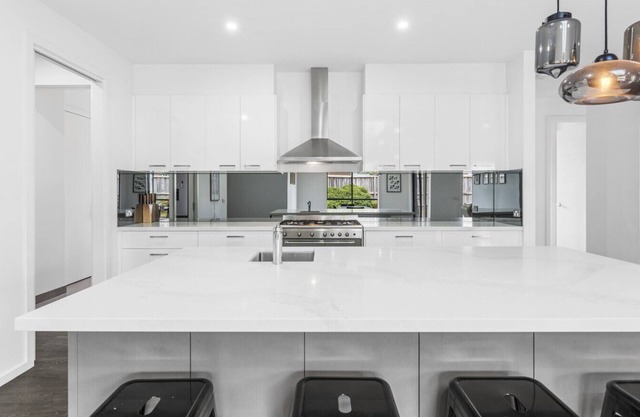 Haven Retreat: Spacious Family Getaway