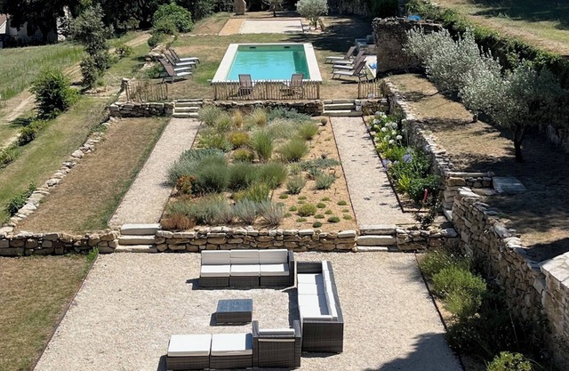 Haven of peace at the foot of a village - Chamaret - sleeps 14