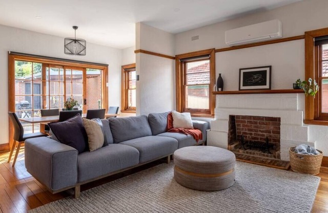 Hawke on Sherbourne - spacious art deco gem