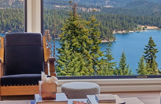 Hayden | Stunning Views | Sleeps 8