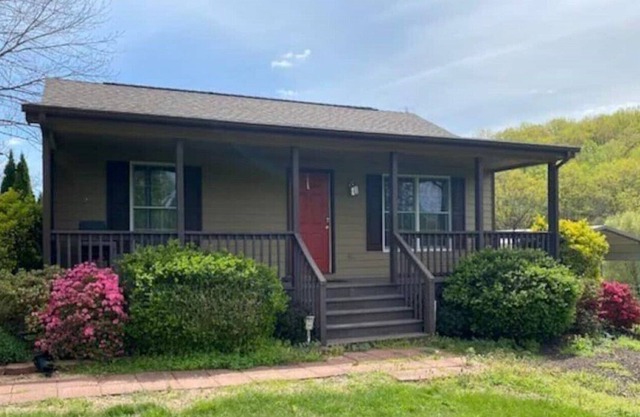 Hayes Branch Cottage