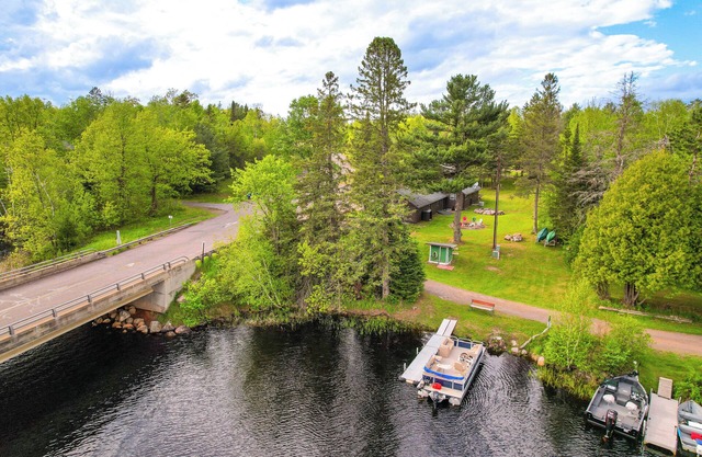 Hayward Retreat on the Chippewa Flowage w/ Dock!