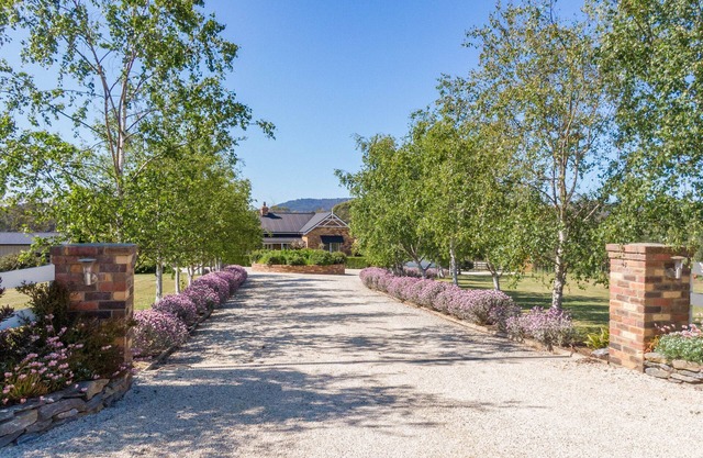Hazelcreek Cottages