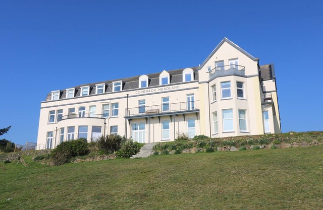 Headland Apt 17, COVERACK
