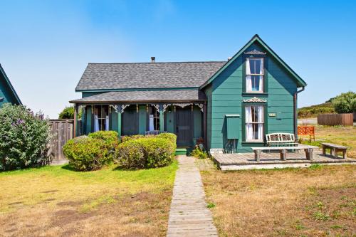 Headlands View Home