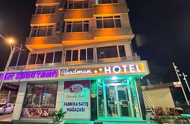 Headman Hotel