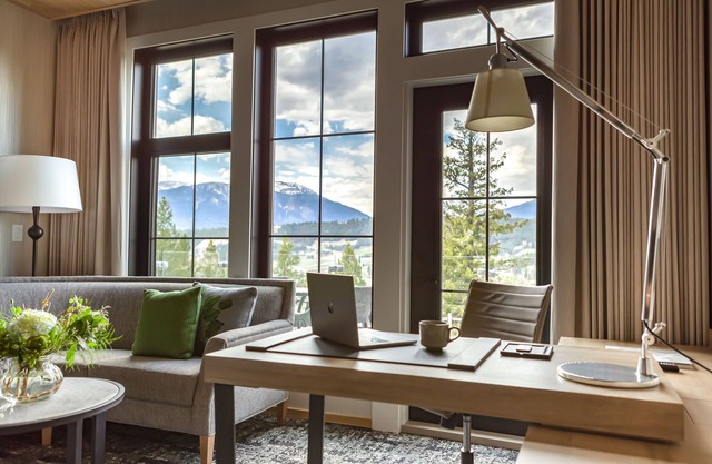 Headwaters Lodge at Eagle Ranch Resort