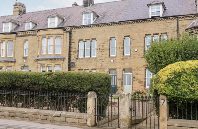 Heanor House