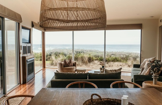 Hearns Beachside Villa 9