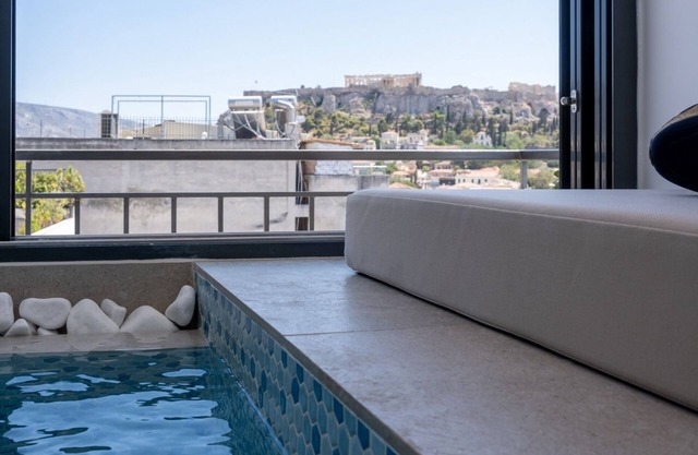 Heart of Athens Apartments
