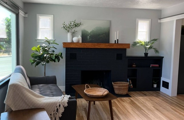 Heart of Boise-Close to St. Luke's-Charming 2 bedroom-Fully furnished/utilities