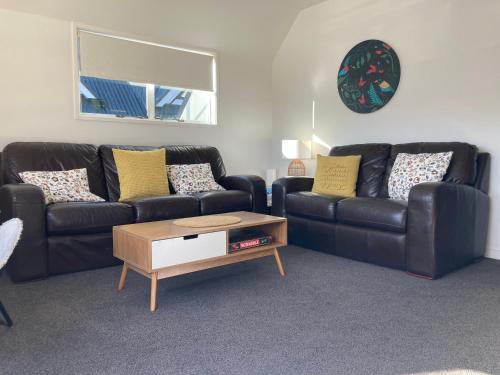 Heart of Russell Apartment - Russell Apartment