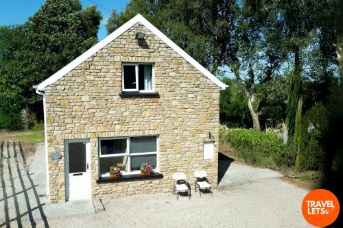 Heartbeat Cottage