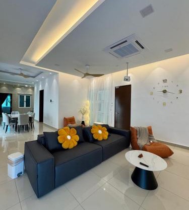 Heartstay Tanjong Karang 妍菁名宿