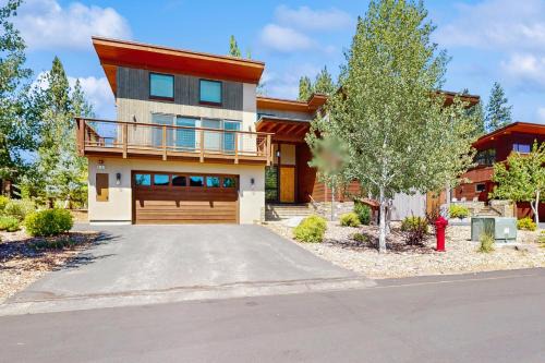 Heartwood Lodge