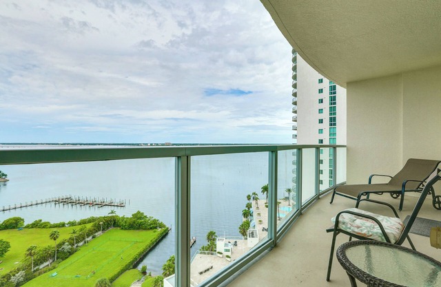 Hi-Rise Fort Myers Condo w/ Heated Pool, Spa!