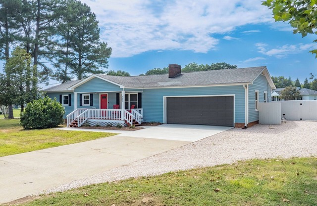 Heated Pool, Hot tub, Epic Kids Room, Pickleball/Basketball, Mini Golf, Fire Pit
