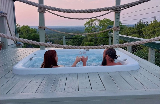 Villa de Lujo con Piscina Privada y Vistas a la Montaña