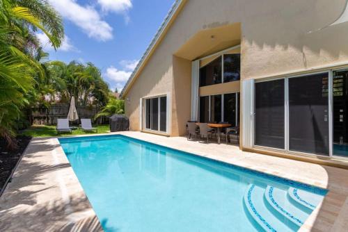 HEATED POOL PRIME LOCATION