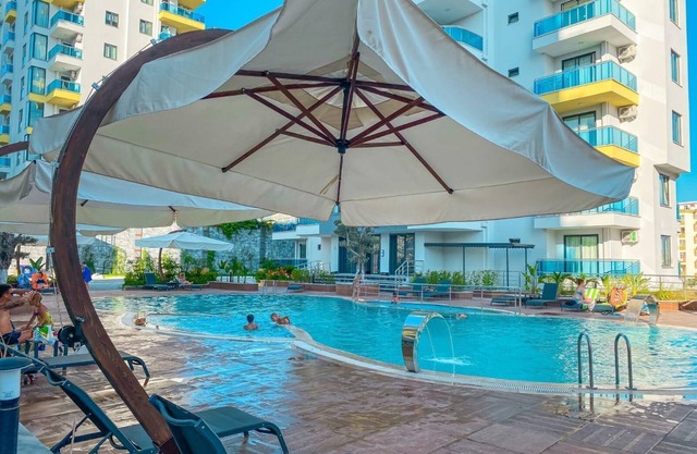 Heaven Hills Complex