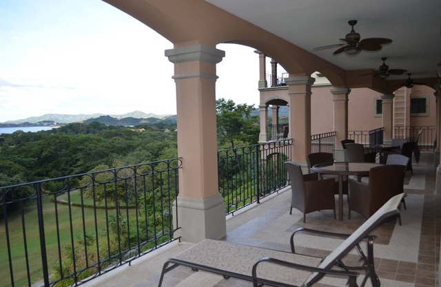 Cielo en la tierra y vistas impresionantes en este condominio costarricense