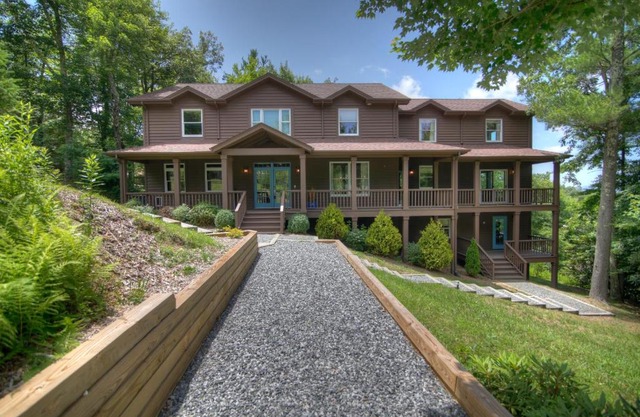 Heavenly Manor