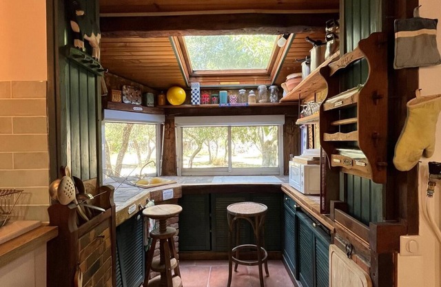 Hebrard House - 8 people