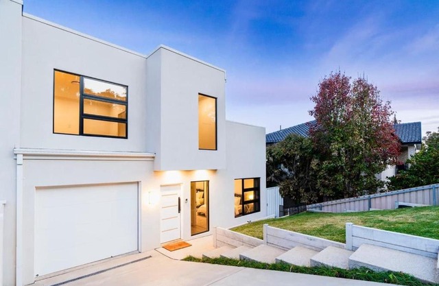 Heights of Luxury - Elite Contemporary Entertainer