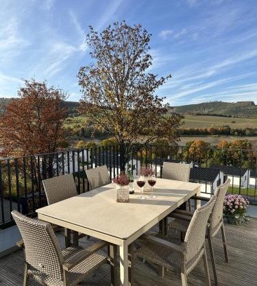Heimathafen Diemelsee - Luxusferienhaus Diemelsee 6 Personen mit Sauna, Dachterrasse und Garten