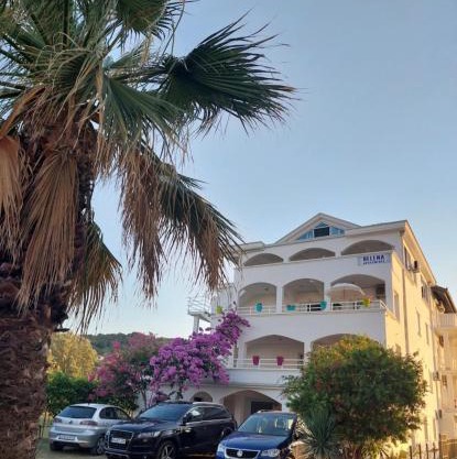 Helena Apartments