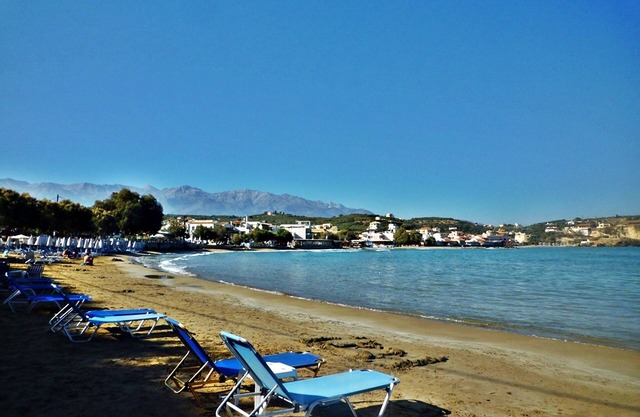 Heliopetra studios, small village close to beaches