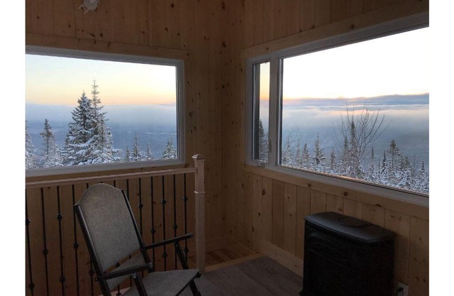 HELIOS - Micro-chalet at Maelström (CITQ#304336)