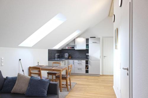 Helle Neubau-Dachgeschoss-Wohnung im grünen - Tolle Lage
