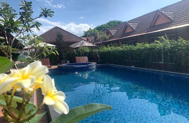Hello Kampot Resort