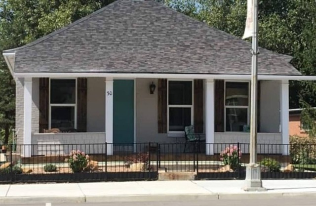 Helper Train House