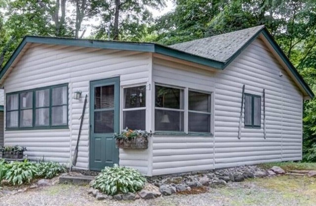 Caseta de lago privado de Hemlock Hideaway