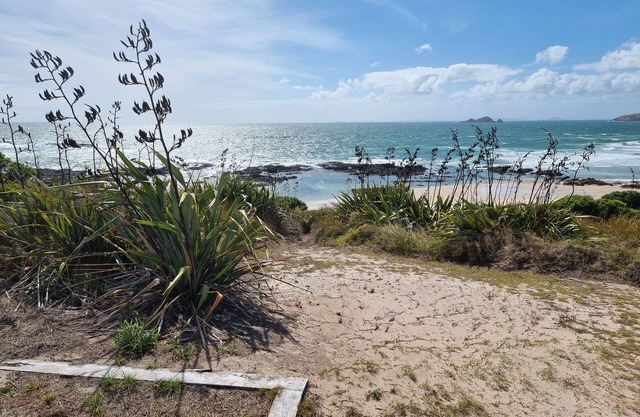 Henderson Bay