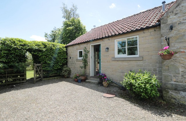 Henhouse Cottage, GILLAMOOR