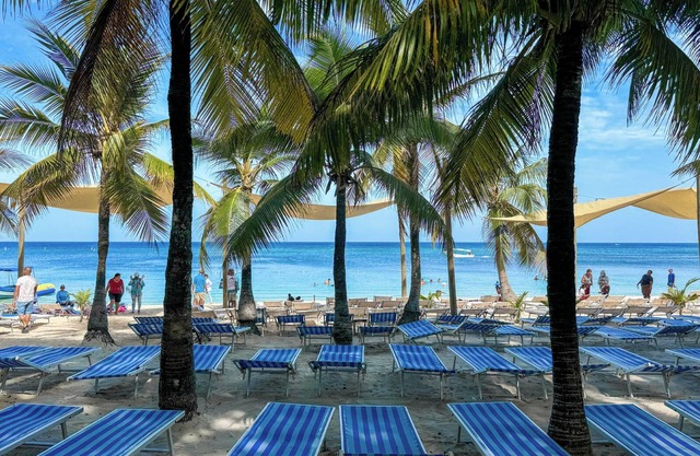 Henry Morgan Resort - All Inclusive