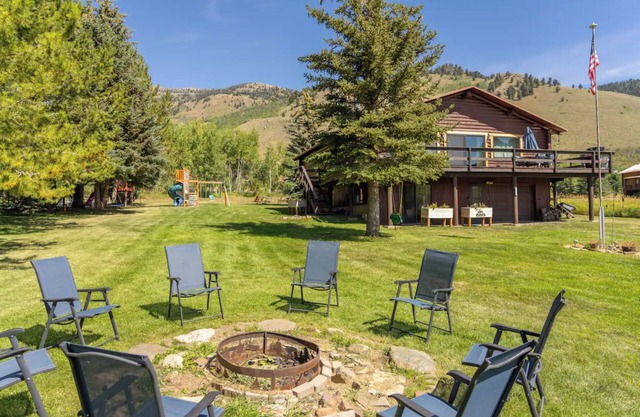 Henry's Lake Eagle Lodge+WIFI+ 20 m to Yellowstone