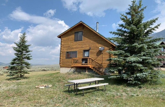 El lago de Henry pasa por alto I, cerca de Yellowstone, duerme 6