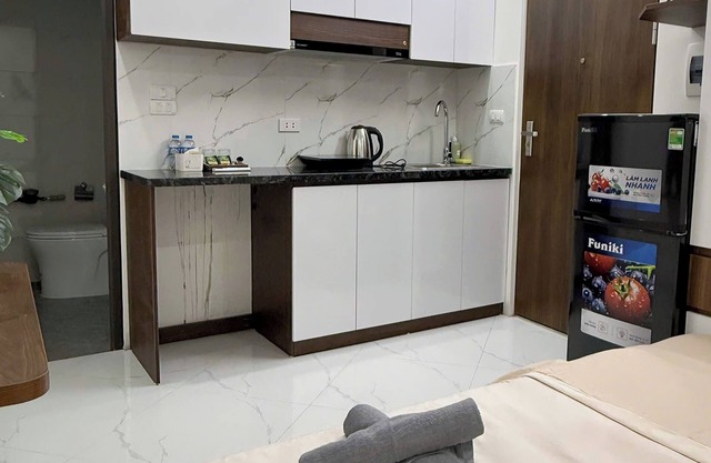 Hera West Lake Apartment