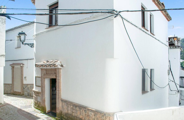 Alojamiento de 4 habitaciones en Jubrique