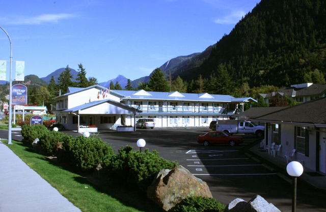 Heritage Inn