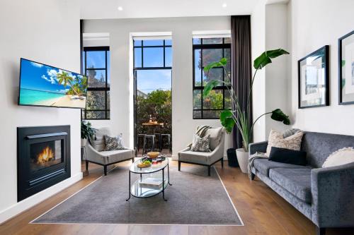 Heritage Luxury Apartment-Footy & CBD