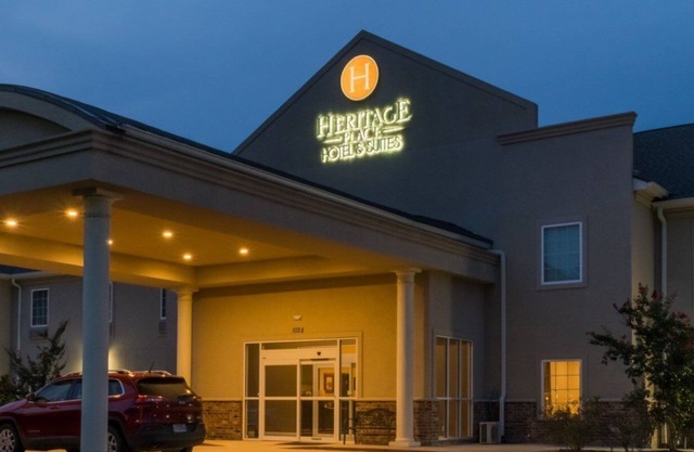 Heritage Place Hotel & Suites