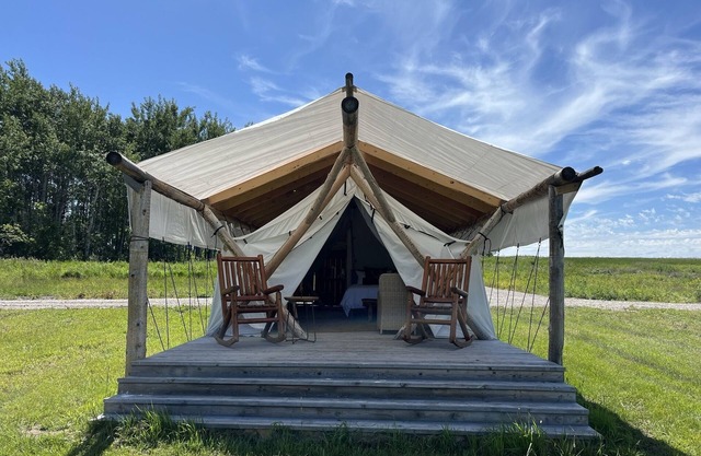 Heritage Ranch 'Madison' Glamping Tent (8)