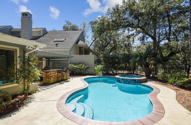 Heritage Woods charmer- close to the beach, South Beach, Beach Club, + 4 bikes