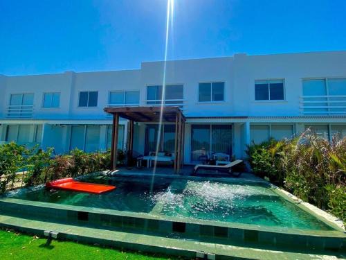 Hermosa casa en Karibana Ctg Crypto Friendly