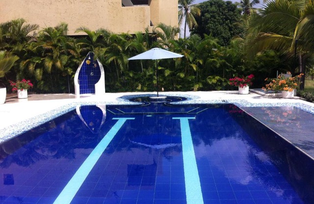 HERMOSA CASAQUINTA FAMILIAR CONDOMINIO CAMPESTRE EL PEÑON Piscina Privada Campo de Golf